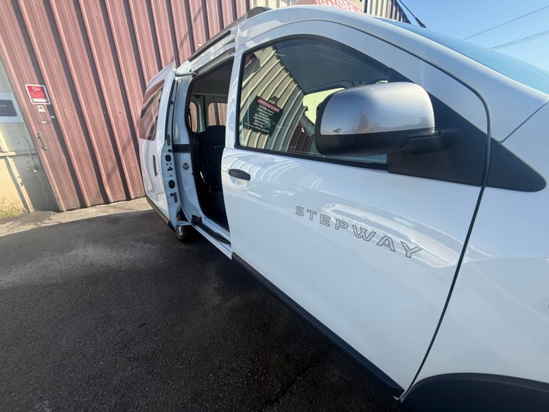 DACIA DOKKER STEPWAY 1.2 TCE 115CV - 16V TURBO PORTE LATERAL 2016