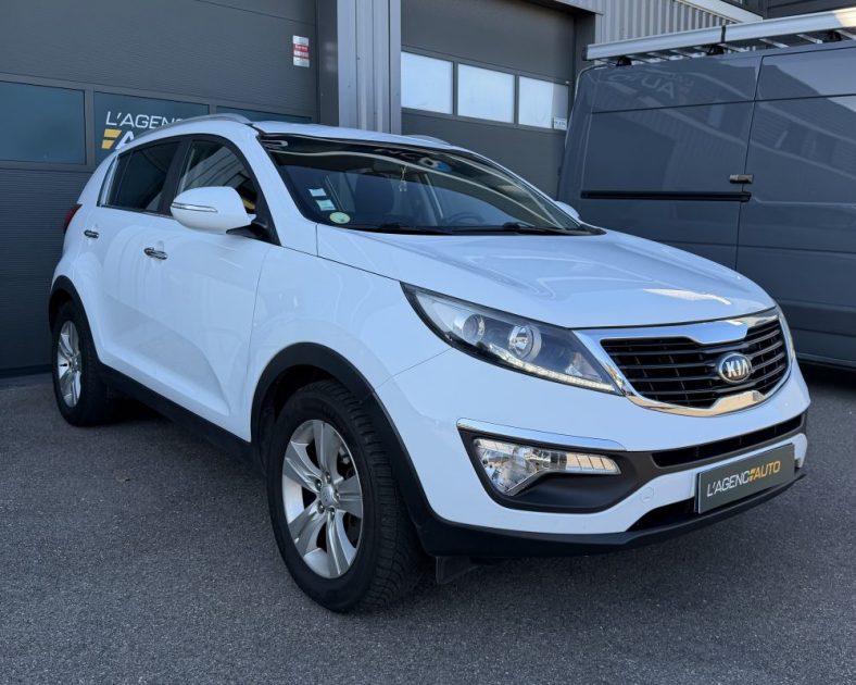 KIA SPORTAGE 1.7 115 ch - STYLE - ATTELAGE - Entretien Complet - Garantie 6 Mois - IMPECCABLE