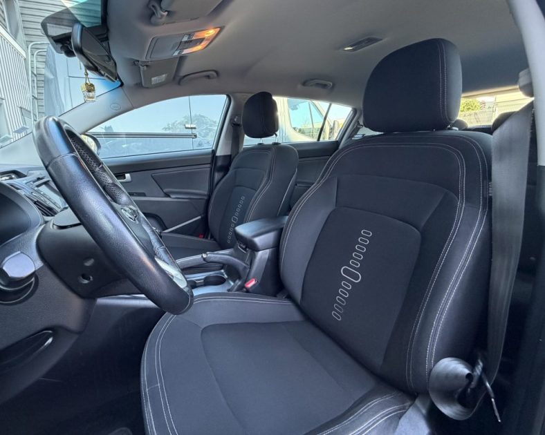 KIA SPORTAGE 1.7 115 ch - STYLE - ATTELAGE - Entretien Complet - Garantie 6 Mois - IMPECCABLE