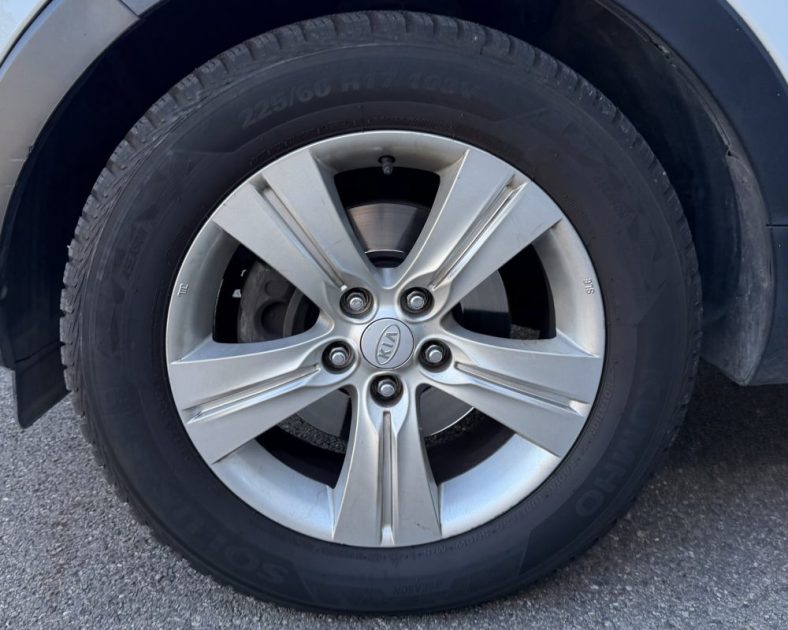 KIA SPORTAGE 1.7 115 ch - STYLE - ATTELAGE - Entretien Complet - Garantie 6 Mois - IMPECCABLE