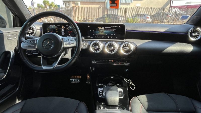 MERCEDES CLASSE A A200 AMG LINE 7G-DCT 2018