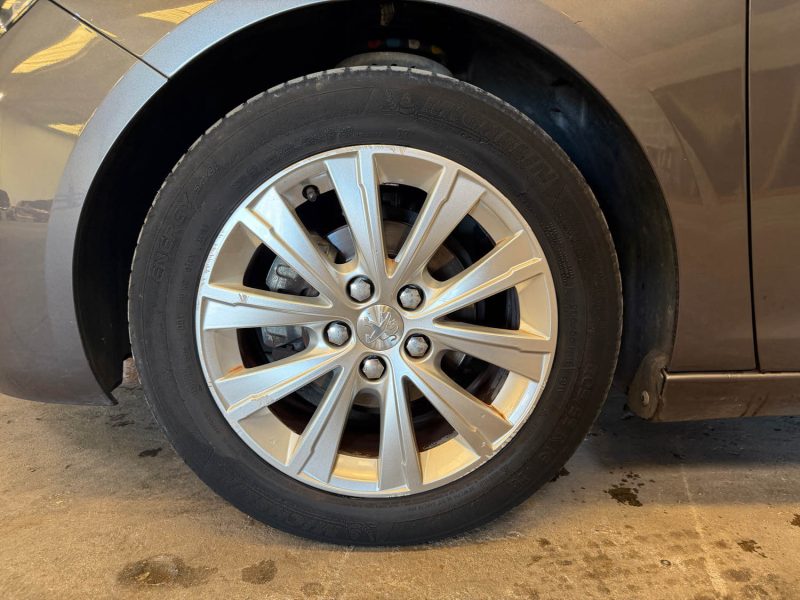 Peugeot 308 II 1.2 Puretech 110ch Style