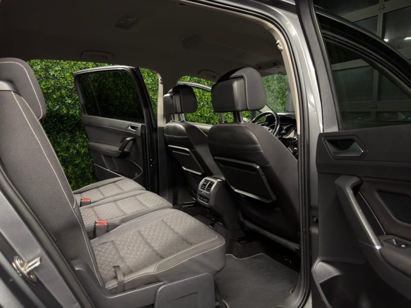 VOLKSWAGEN TOURAN II CONNECT 1.2 TSI 110 Cv 7 PLACES / CAMERA RECUL APPLE & ANDROID - GARANTIE 1 AN