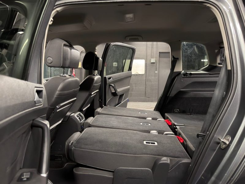 VOLKSWAGEN TOURAN II CONNECT 1.2 TSI 110 Cv 7 PLACES / CAMERA RECUL APPLE & ANDROID - GARANTIE 1 AN