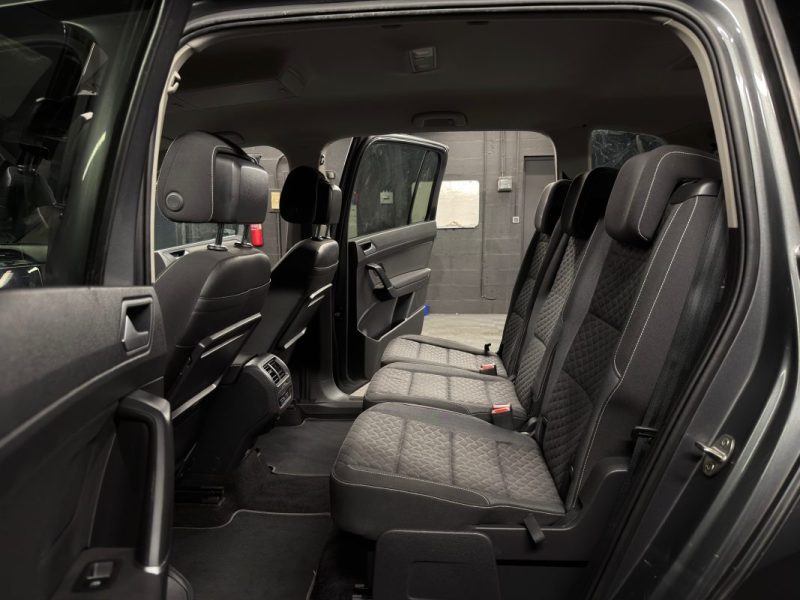VOLKSWAGEN TOURAN II CONNECT 1.2 TSI 110 Cv 7 PLACES / CAMERA RECUL APPLE & ANDROID - GARANTIE 1 AN