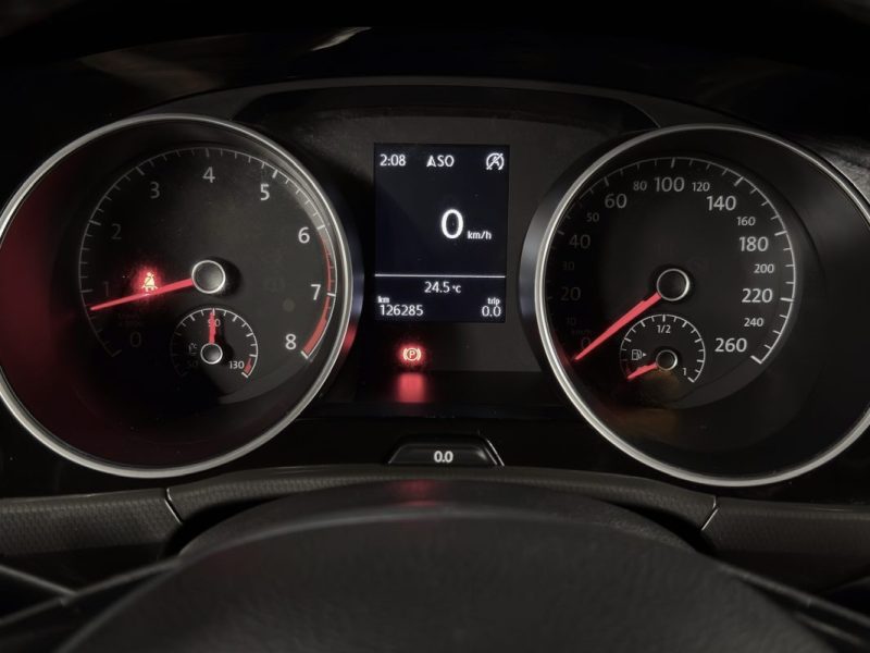 VOLKSWAGEN TOURAN II CONNECT 1.2 TSI 110 Cv 7 PLACES / CAMERA RECUL APPLE & ANDROID - GARANTIE 1 AN