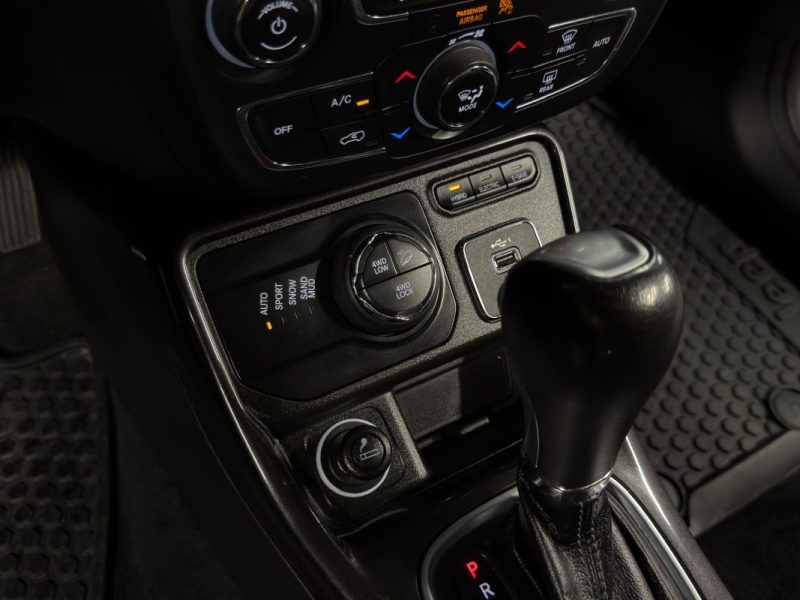 JEEP COMPASS II (2) 1.3I HYBRID S 240 Cv ANDROID & APPLE / CAMERA / TOIT OUVRANT - GARANTIE 12 MOIS