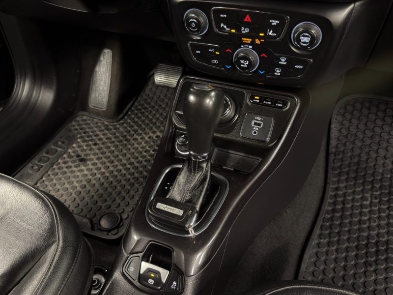 JEEP COMPASS II (2) 1.3I HYBRID S 240 Cv ANDROID & APPLE / CAMERA / TOIT OUVRANT - GARANTIE 12 MOIS