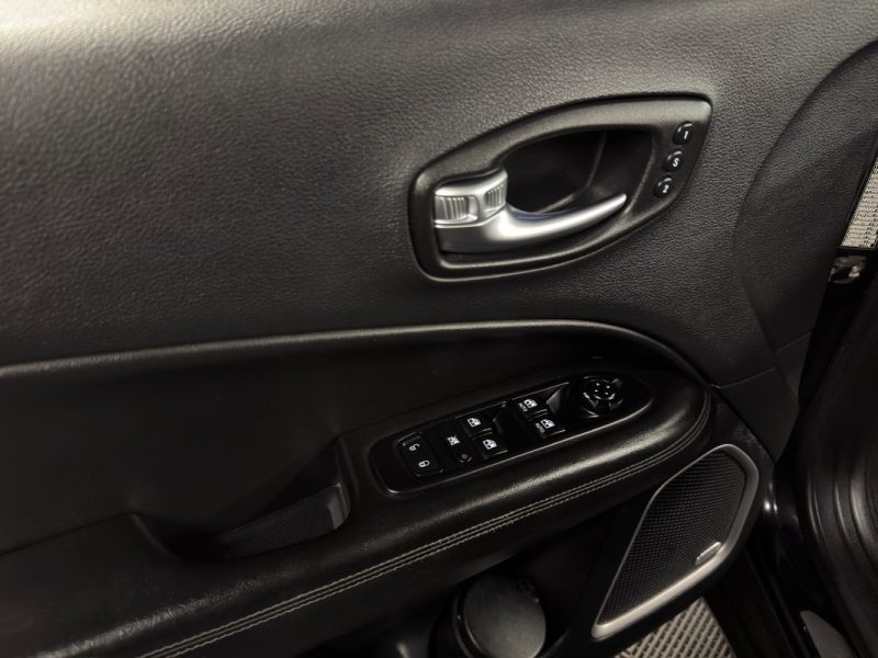 JEEP COMPASS II (2) 1.3I HYBRID S 240 Cv ANDROID & APPLE / CAMERA / TOIT OUVRANT - GARANTIE 12 MOIS