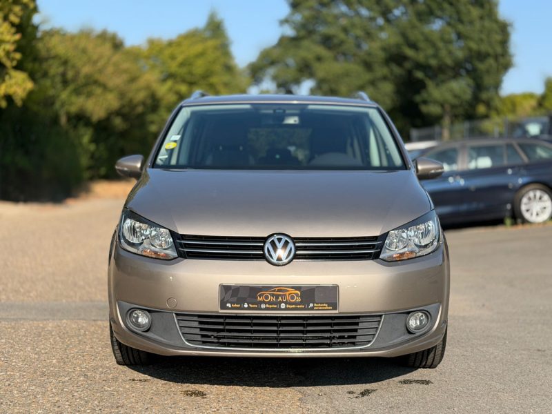 Volkswagen Touran 1.6 TDI 105 BlueMotion Life - Attelage - Clim - Gps - Révisée & garantie 6 mois