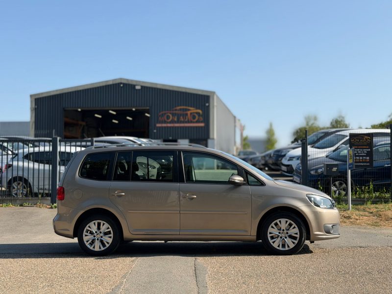 Volkswagen Touran 1.6 TDI 105 BlueMotion Life - Attelage - Clim - Gps - Révisée & garantie 6 mois