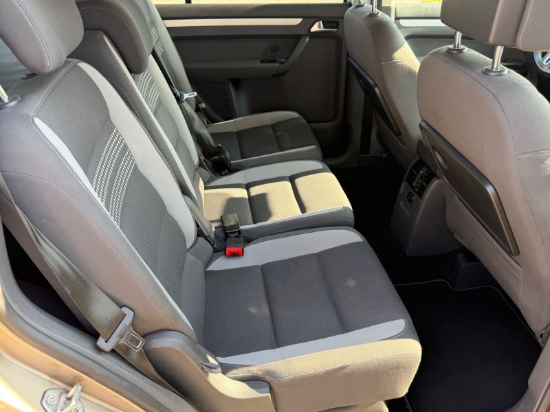 Volkswagen Touran 1.6 TDI 105 BlueMotion Life - Attelage - Clim - Gps - Révisée & garantie 6 mois