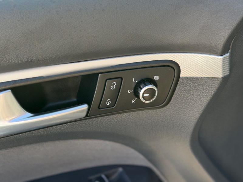 Volkswagen Touran 1.6 TDI 105 BlueMotion Life - Attelage - Clim - Gps - Révisée & garantie 6 mois