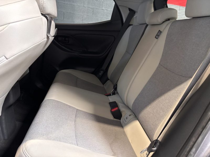 TOYOTA YARIS ICONIC 116 cv hybride 