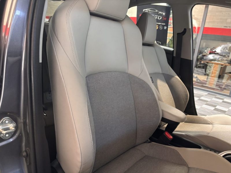 TOYOTA YARIS ICONIC 116 cv hybride 