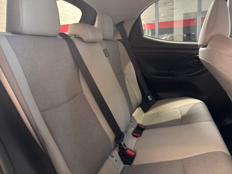 TOYOTA YARIS ICONIC 116 cv hybride 