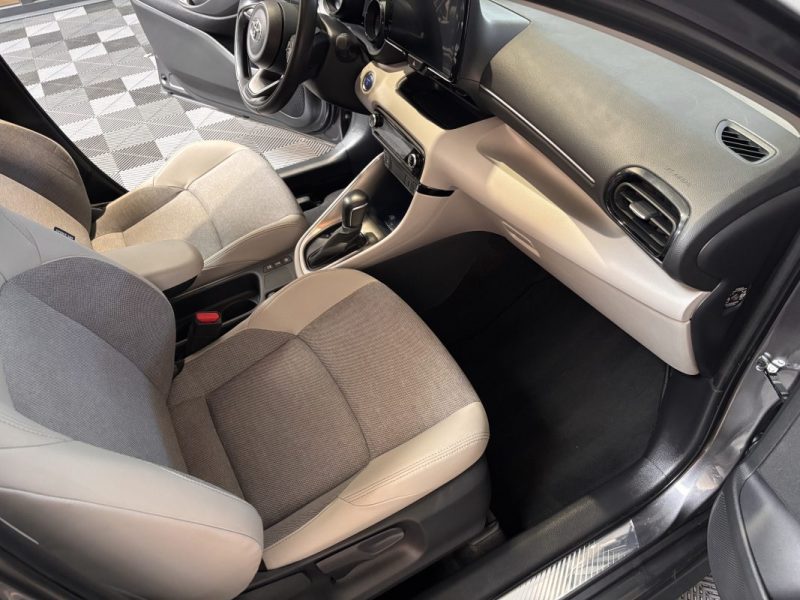 TOYOTA YARIS ICONIC 116 cv hybride 