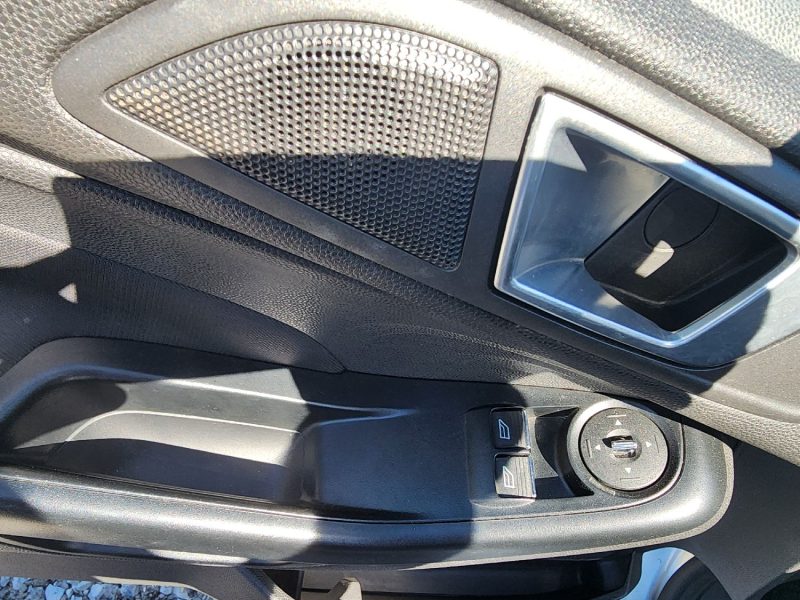 FORD FIESTA TREND 2014