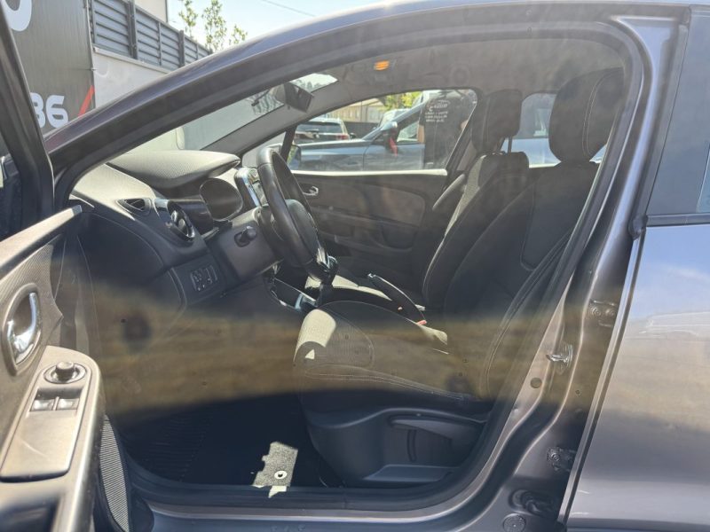 RENAULT CLIO IV 1.5 DCI 75 ZEN 2013