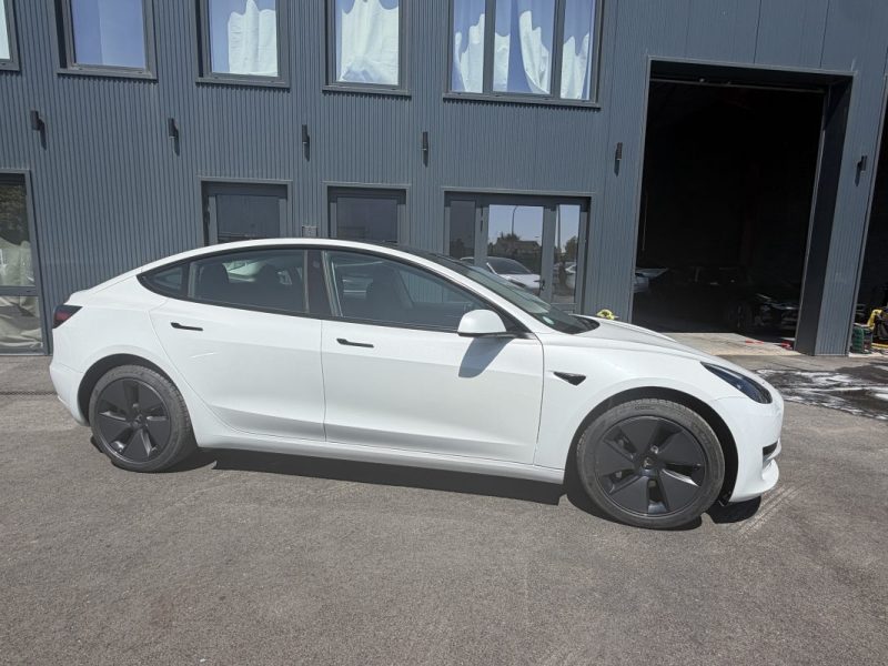 TESLA MODEL 3 STANDARD PLUS PROPULSION 2022