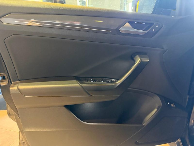 VOLKSWAGEN T-ROC 2.0 TDI 150 R-LINE 4MOTION DSG 