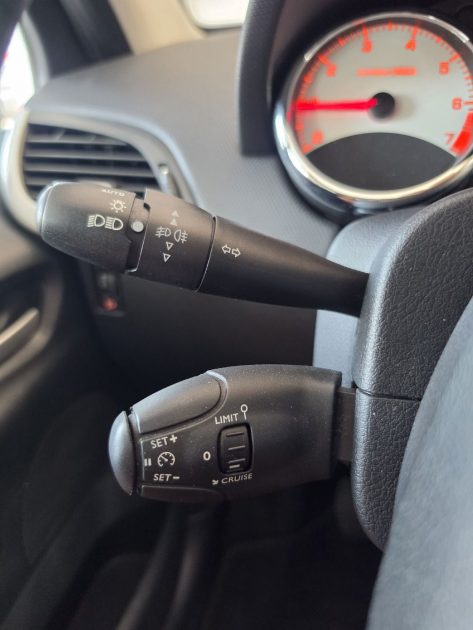 PEUGEOT 207 1.4 TU essence 75ch- 2012- Distribution neuve -Garantie 12 mois ou 15000 km