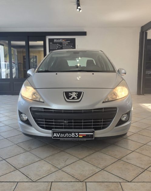 PEUGEOT 207 1.4 TU essence 75ch- 2012- Distribution neuve -Garantie 12 mois ou 15000 km