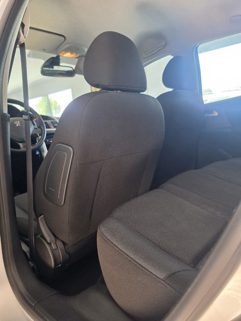 PEUGEOT 207 1.4 TU essence 75ch- 2012- Distribution neuve -Garantie 12 mois ou 15000 km