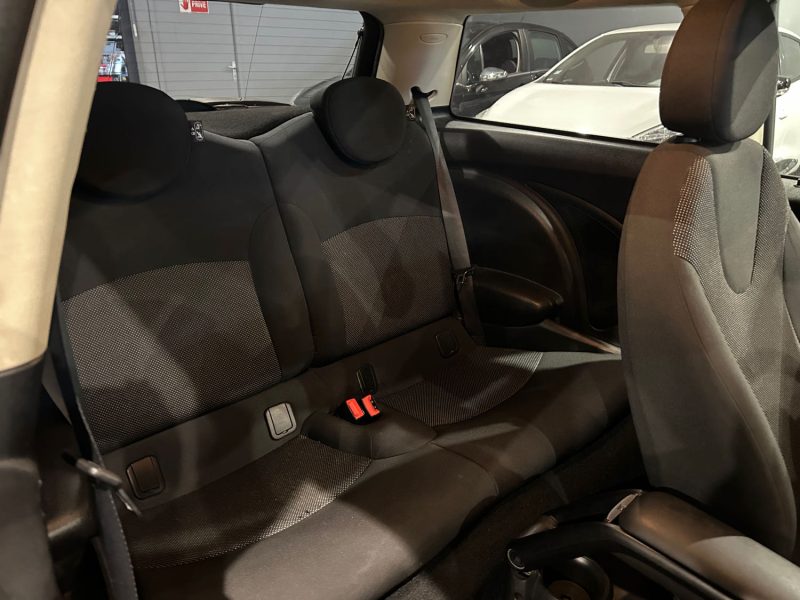 MINI COOPER  COOPER D 1.6 110CH