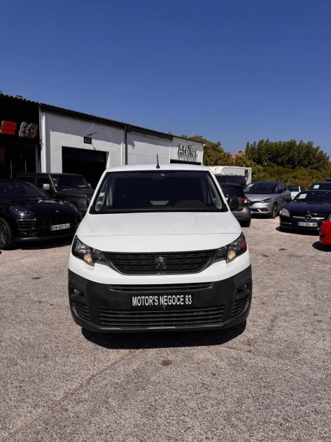 PEUGEOT PARTNER 1000 1.5 BLUE HDI 100 3 PLACES ECRAN