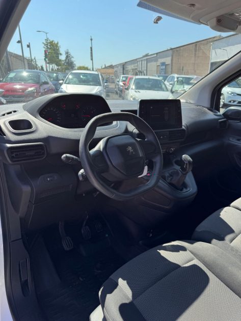PEUGEOT PARTNER 1000 1.5 BLUE HDI 100 3 PLACES ECRAN