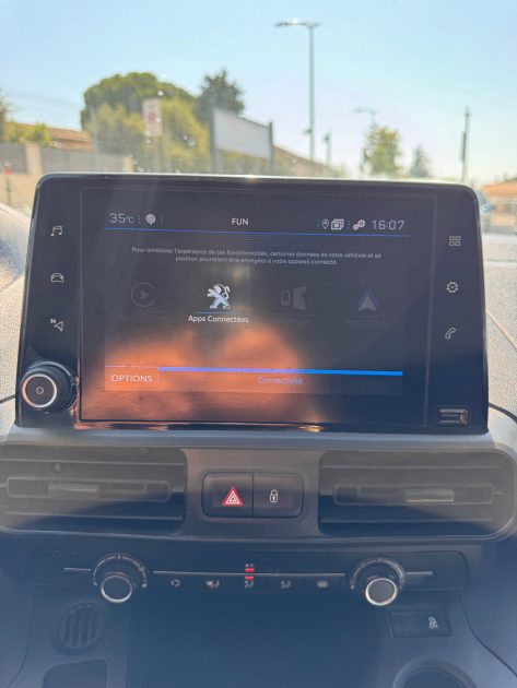 PEUGEOT PARTNER 1000 1.5 BLUE HDI 100 3 PLACES ECRAN