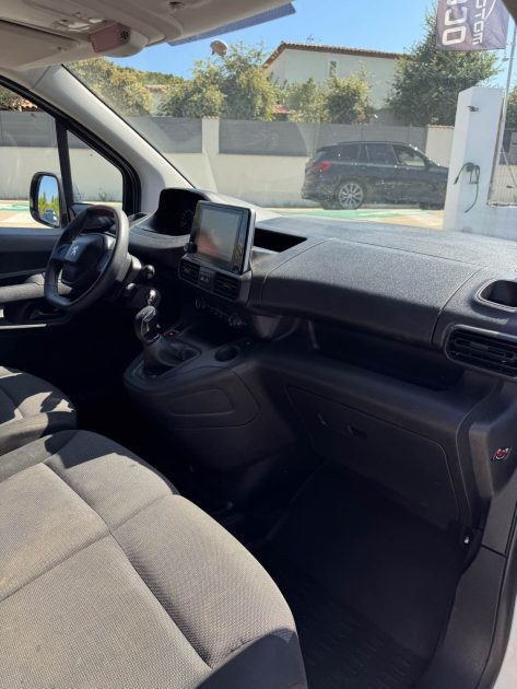 PEUGEOT PARTNER 1000 1.5 BLUE HDI 100 3 PLACES ECRAN