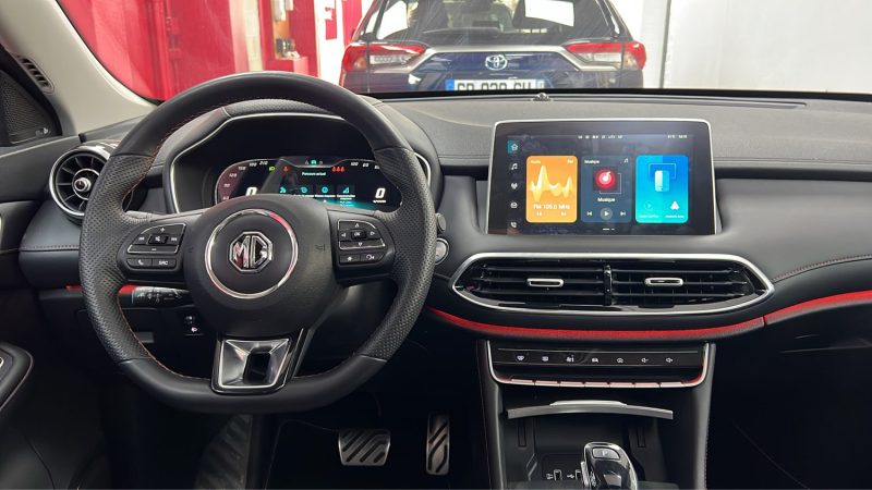 MG EHS 1.5T PHEV LUXURY  PHASE 2 TOUTES OPTIONS 258cv + TOIT PANORAMIQUE/1 ERE MAIN/TVA RECUPERABLE