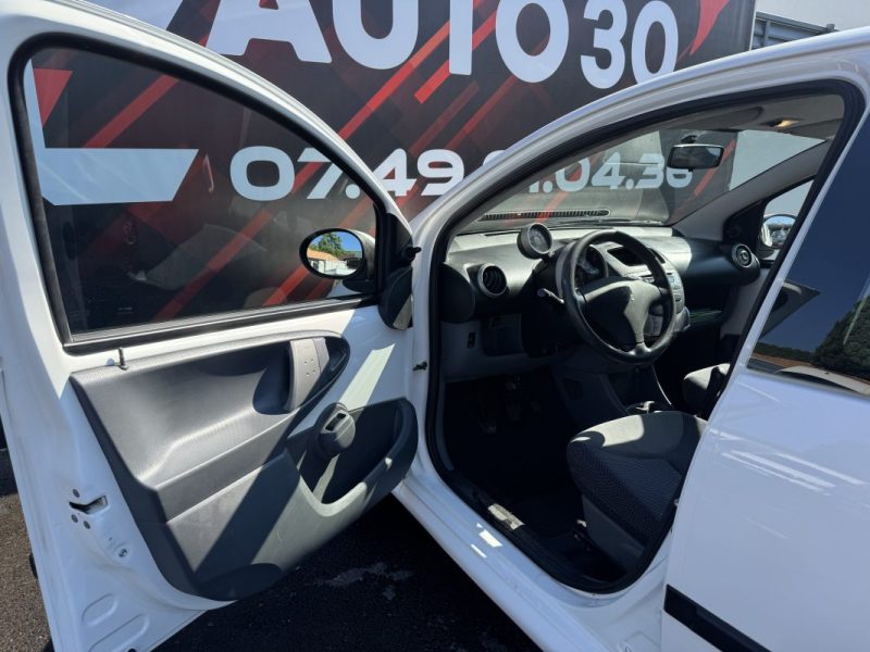 PEUGEOT 107 1.0E 12V URBAN 2008