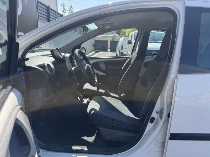 PEUGEOT 107 1.0E 12V URBAN 2008