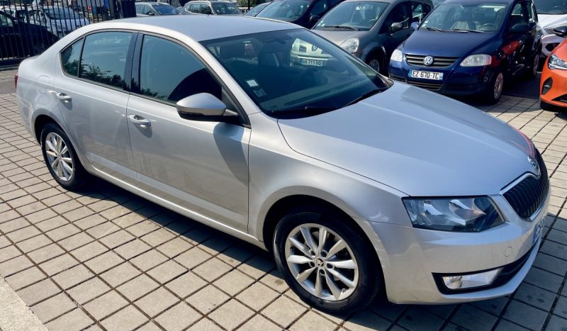 SKODA OCTAVIA 1.6 TDI 105CH GREEN TEC AMBITION 2013