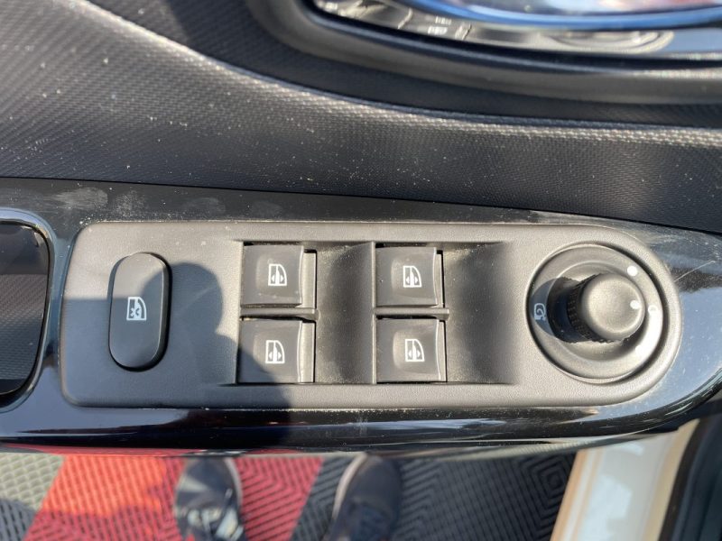 RENAULT CAPTUR 1.2 TCE 120 ZEN EDC 2013