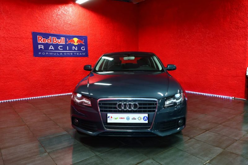🟢 Audi A4 Berline 1.8 TFSI Attraction 120 cv Multimédia Garantie Clim Sièges chauffants