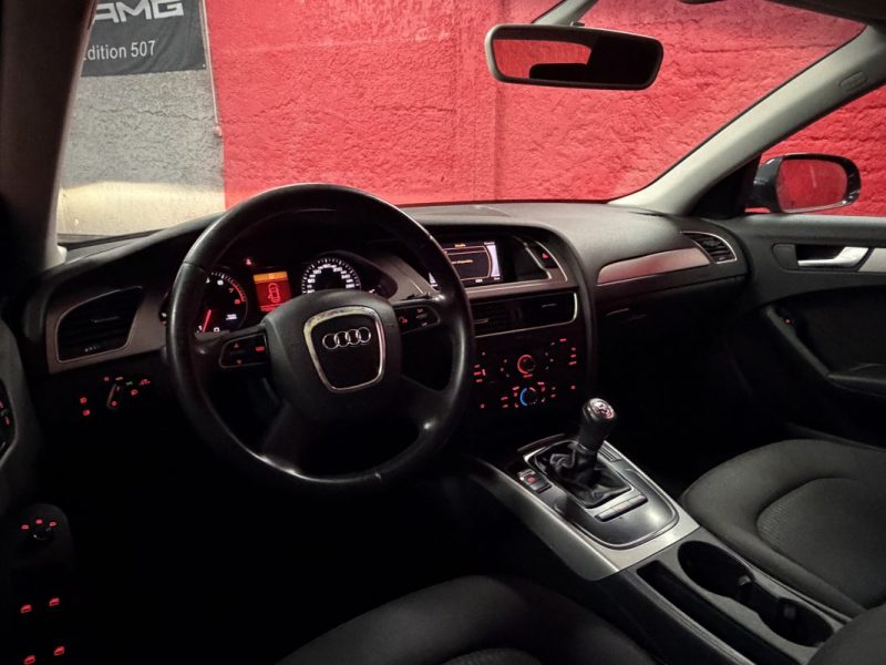 🟢 Audi A4 Berline 1.8 TFSI Attraction 120 cv Multimédia Garantie Clim Sièges chauffants