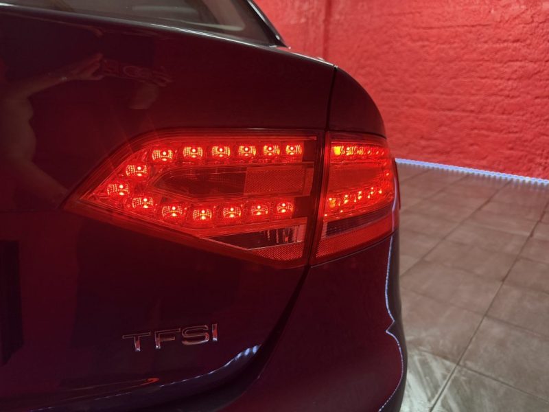 🟢 Audi A4 Berline 1.8 TFSI Attraction 120 cv Multimédia Garantie Clim Sièges chauffants