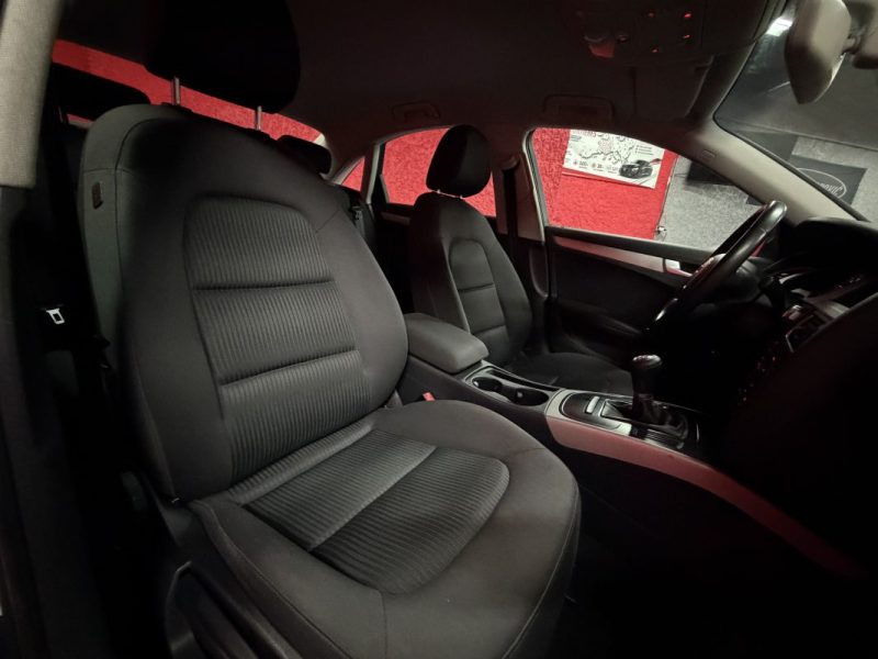 🟢 Audi A4 Berline 1.8 TFSI Attraction 120 cv Multimédia Garantie Clim Sièges chauffants