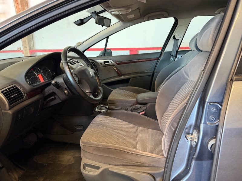 Peugeot 407 2.0i 16v 140ch Executive BVA