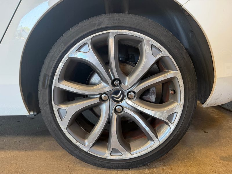Citroën C4 II 1.6 e-HDI 115ch Exclusive + | Toit Pano | Bi-Xénon | Sièges massants