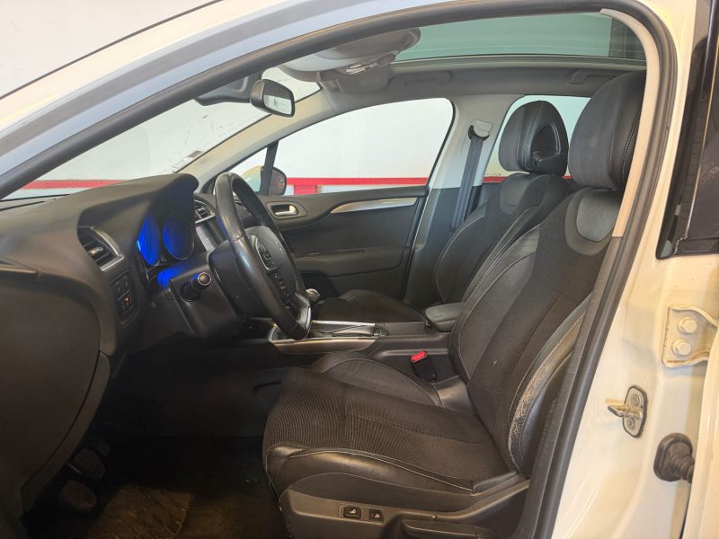 Citroën C4 II 1.6 e-HDI 115ch Exclusive + | Toit Pano | Bi-Xénon | Sièges massants