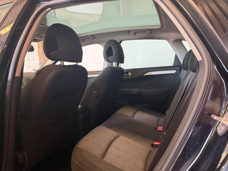 Citroën C4 II 1.6 e-HDI 110ch Airdream Confort BMP6 | Toit pano
