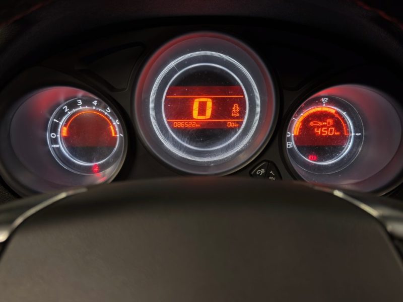 CITROEN C4 1.2 TURBO 110 Cv - CLIMATISATION / BLUETOOTH / REGULATEUR - GARANTIE 12 MOIS
