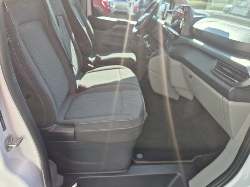 FORD TOURNEO CUSTOM 320 L2H1 2.0 ECOBLUE 150 TITANIUM 2024