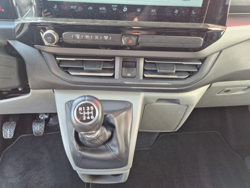 FORD TOURNEO CUSTOM 320 L2H1 2.0 ECOBLUE 150 TITANIUM 2024