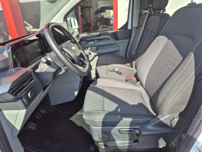 FORD TOURNEO CUSTOM 320 L2H1 2.0 ECOBLUE 150 TITANIUM 2024